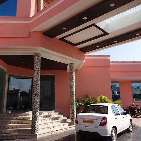 Hardik Resort Orchha Exterior foto