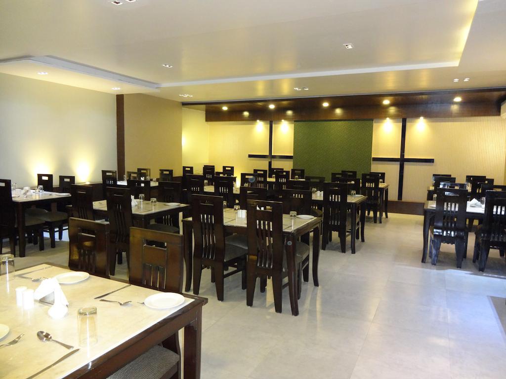 Hardik Resort Orchha Exterior foto