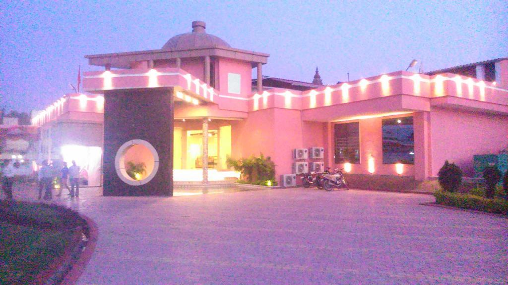 Hardik Resort Orchha Exterior foto
